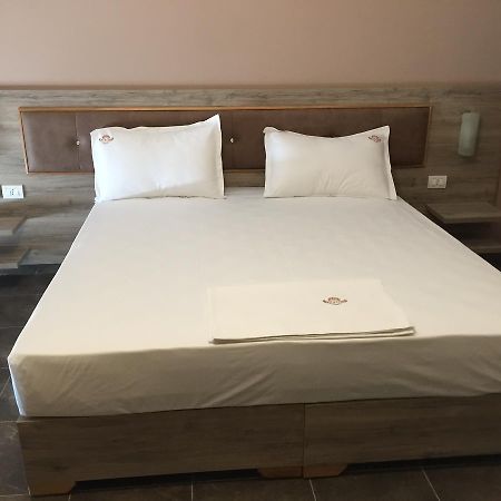 Herges Hotel Durrës Zewnętrze zdjęcie