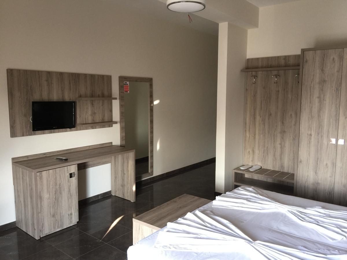Herges Hotel Durrës Zewnętrze zdjęcie