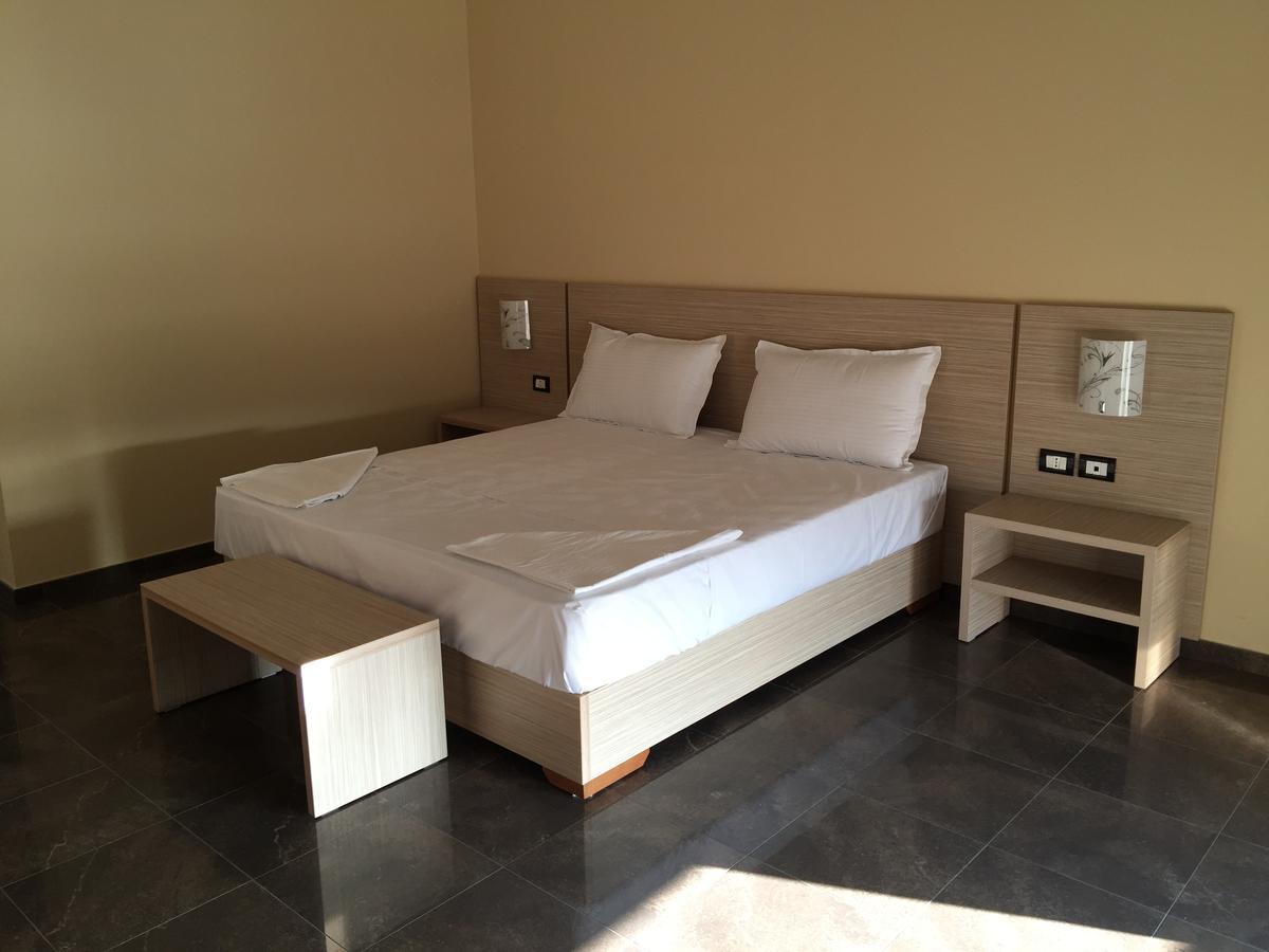Herges Hotel Durrës Zewnętrze zdjęcie