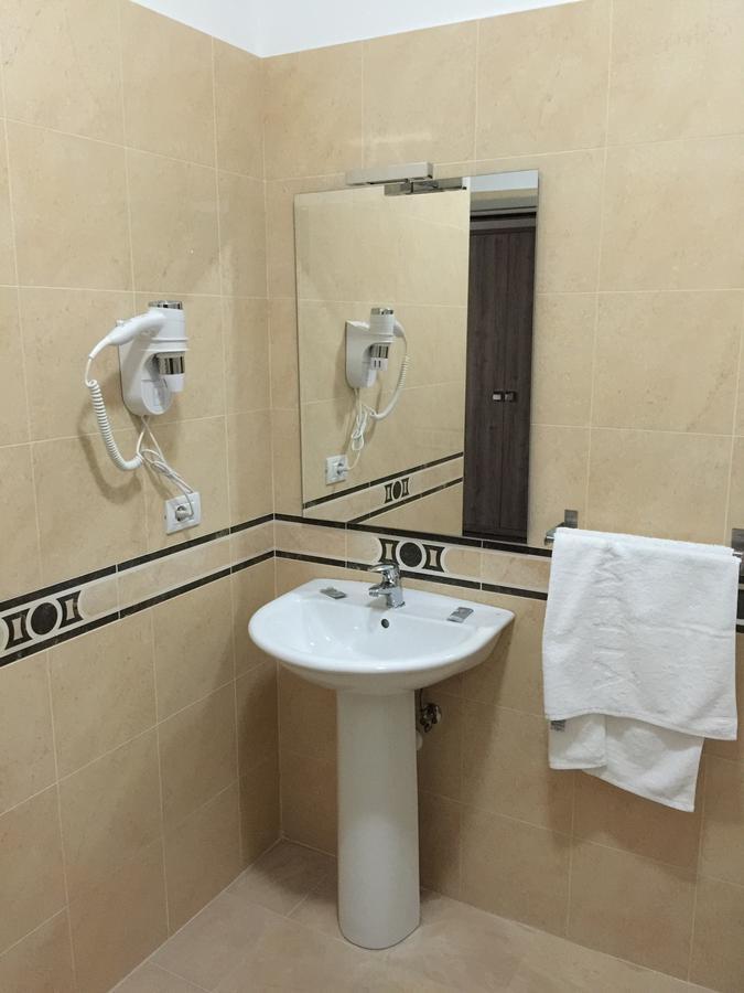 Herges Hotel Durrës Zewnętrze zdjęcie